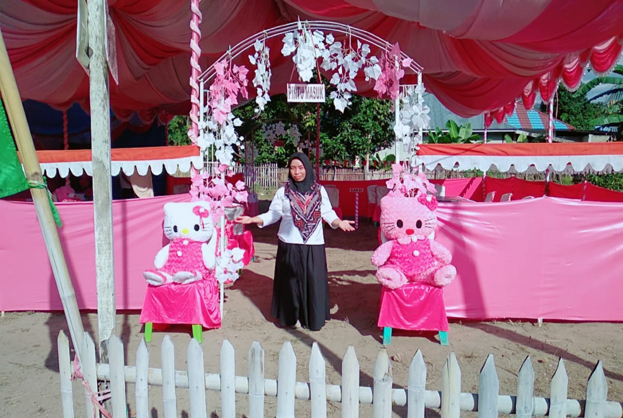 Unik dan Romantis, TPS Pilkada Di Popaya Dihias Warna Pink Tema Hello Kitty