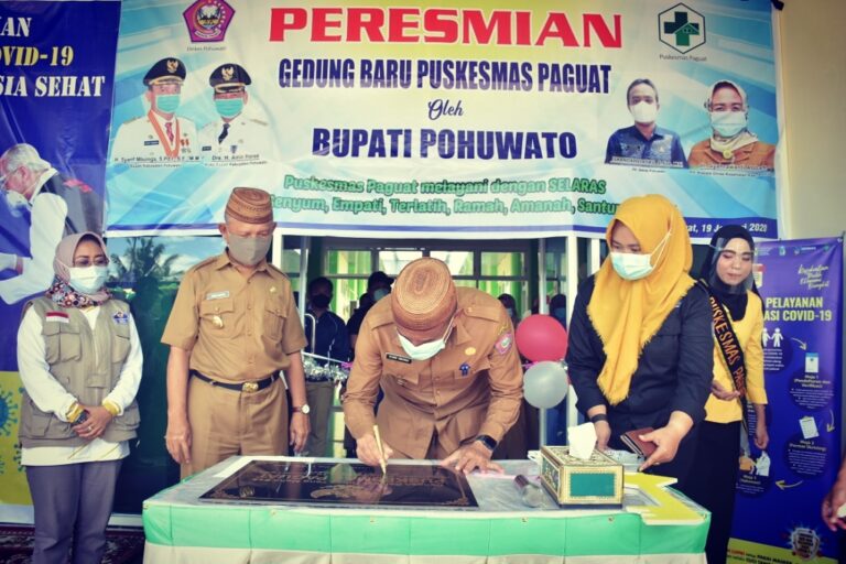 Tandatangani Prasasti, Bupati Syarif Resmikan Gedung Baru Puskesmas Paguat