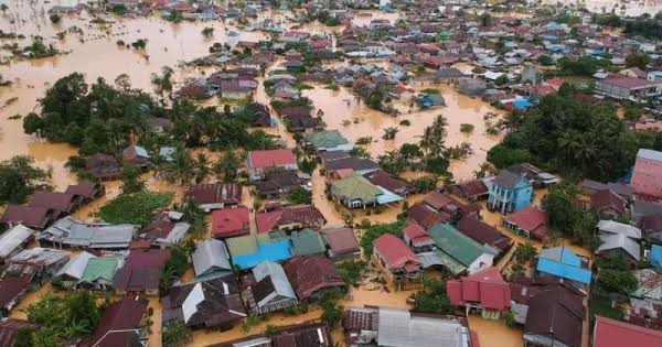 Walhi Sebut Oligarki Pemerintah Penyebab Bencana Alam di Indonesia