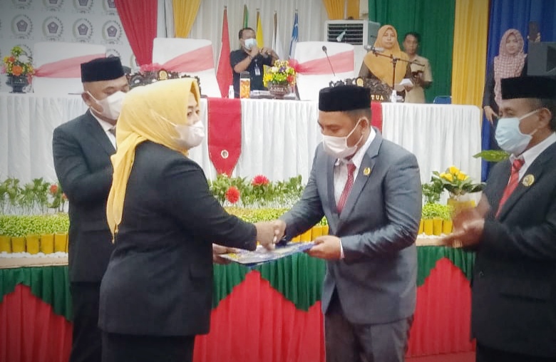 Sah, Nirwan Due Resmi Dilantik Jadi Wakil Ketua DPRD Pohuwato