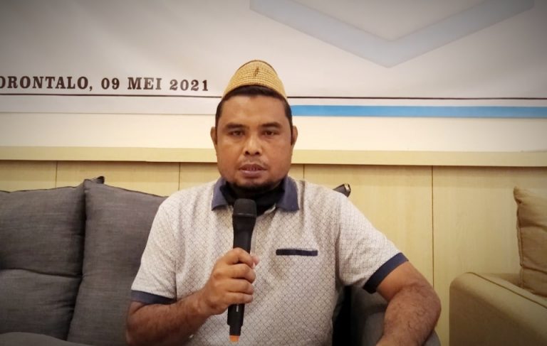 Akademisi IAIN Darwin Botutihe : GORR Murni Kesalahan Administrasi