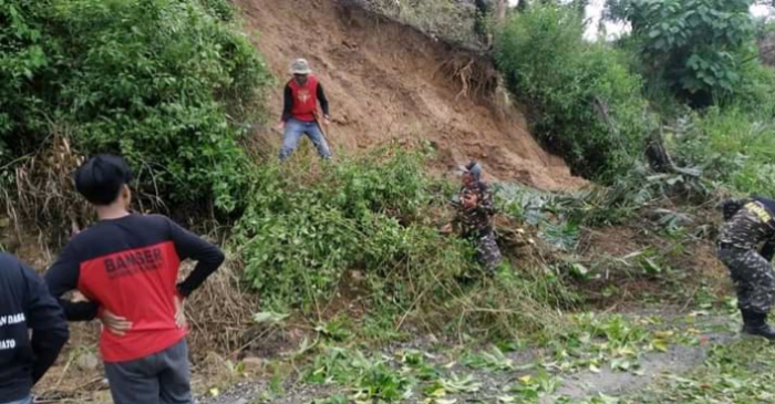 Ratusan Kepala Keluarga di Dusun Sandalan Terisolir Akibat Longsor