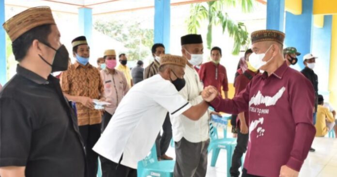 Bupati Saipul Apresiasi Ketua BPD Dudewulo Dalam Melawan Hoax Vaksinasi