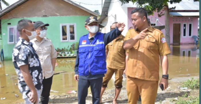 Bupati Saipul Tinjau Sejumlah Titik Dampak Banjir Teratai