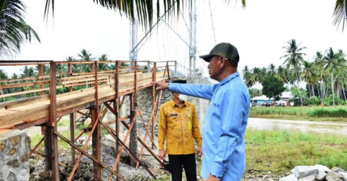 Jembatan Menuju Desa Marisa (Popayato) Jadi Perhatian Serius Bupati Saipul