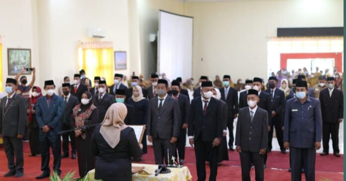 Lantik 31 Pejabat Administrator, Wabup Suharsi Minta Jalankan Tugas Dengan Penuh Amanah