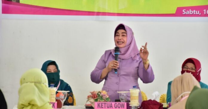 Wabup Suharsi Buka Workshop Gabungan Organisasi Wanita Pohuwato