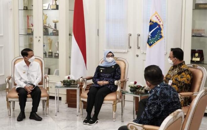 Gubernur Anies Baswedan Terima Bupati Kabupaten Gorontalo dan Blitar