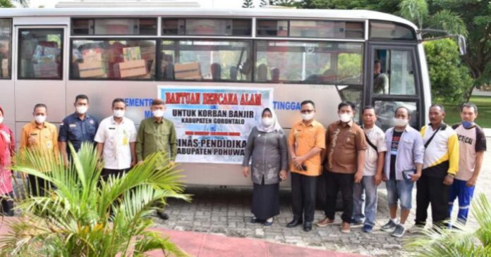 Dinas Pendidikan Pohuwato Kirim Donasi Bantuan Untuk Korban Banjir Kabgor