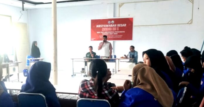 Buka Mubes Senat Mahasiswa FKIP, Warek Edy Sijaya Harap Berjalan Sesuai AD/ART