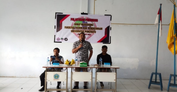 Wakil Rektor III Unipo Hadiri Pelantikan Pengurus Senat Mahasiswa Fakultas Teknik & Perencanaan