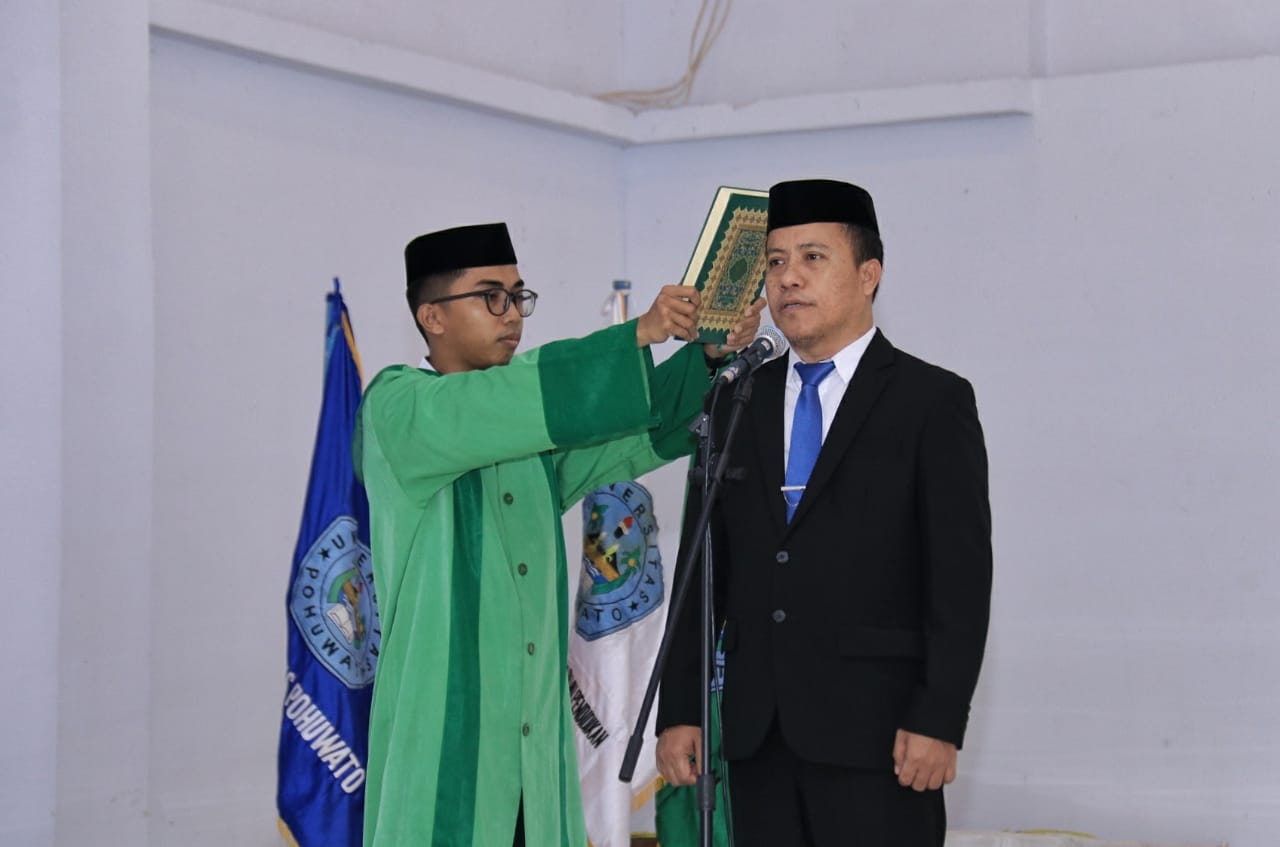 Jorry Karim Resmi Dilantik Jadi Rektor Universitas Pohuwato Masa Bakti 2022-2026