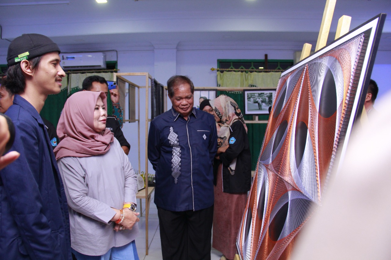 Pameran DKV 2022, Idah Syahidah Apresiasi Mahasiswa Unisan