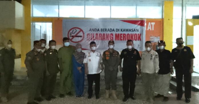 Tim gabungan Satuan Polisi Pamong Praja (Satpol PP) Provinsi Gorontalo bersama Satpol PP Kabupaten Pohuwato bersama Dokter dan Security RSBP Pohuwato (Foto : Istimewa)