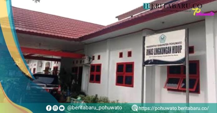 Semrawutnya Depan Gerai Indomaret Alun-alun Marisa, DLH Pohuwato Bakal Beri Teguran