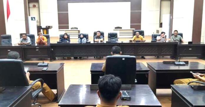 DPRD Pohuwato Pertanyakan Keterlambatan Pembayaran Honor Perangkat Desa