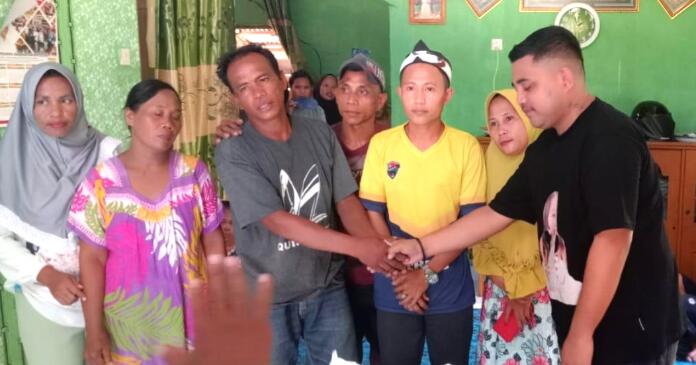 Pemilik Lokasi Beri Santunan Duka kepada Keluarga Korban Meninggal Dunia di Tambang Dengilo