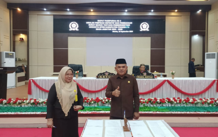 Lewat Paripurna, Beni Nento Terpilih Sebagai Ketua Definitif DPRD Pohuwato Periode 2024-2029