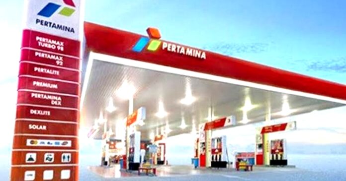 Utamakan Galon Daripada Kendaraan, Pengisian BBM di SPBU Paguat Dipertanyakan