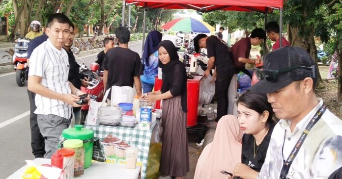 Kunjungi Lapak di Titik Nol, Pinca BSG Pohuwato Berdialog dengan Pelaku UMKM