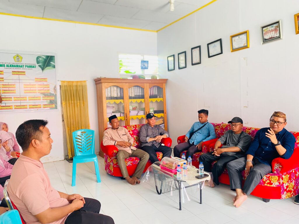MIS Alkhairaat Paguat Gelar Peringatan Hari Santri 2025 dan Rapat Perdana Komite Madrasah MIS Alkhairaat Paguat Gelar Peringatan Hari Santri 2025 dan Rapat Perdana Komite Madrasah