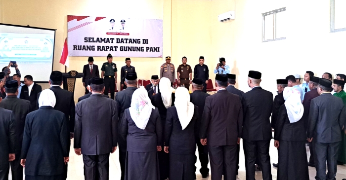 22 Pimpinan Tinggi Pratama Resmi Dilantik, Bupati Saipul Tekankan Tanggungjawab dan Loyalitas 22 Pimpinan Tinggi Pratama Resmi Dilantik, Bupati Saipul Tekankan Tanggungjawab dan Loyalitas